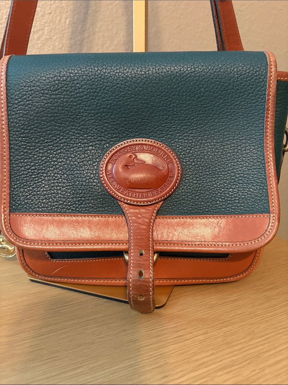 Vintage  Dooney & Bourke Fir & Tan Leather Surrey Bag. - Picture 2 of 12